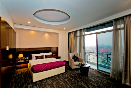 Executive Suite with King Bed